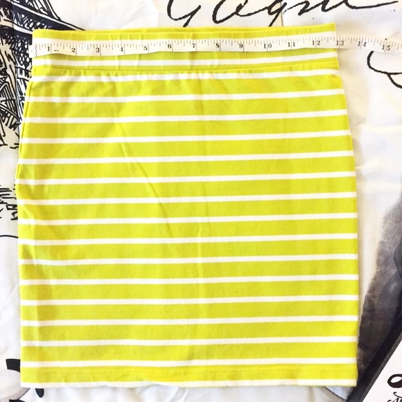 ✨Forever 21 Striped Mini Skirt Size S - Picture 5 of 6